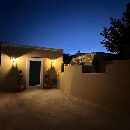 Monolithos House *