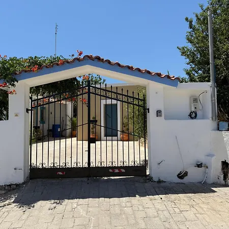 Monolithos House
