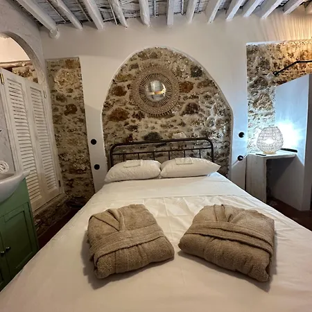 Semesterbostad Monolithos House