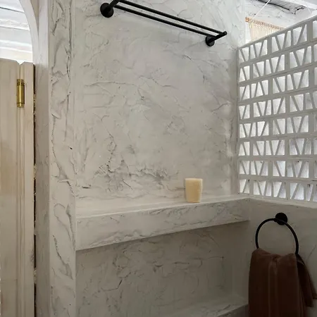 Monolithos House *