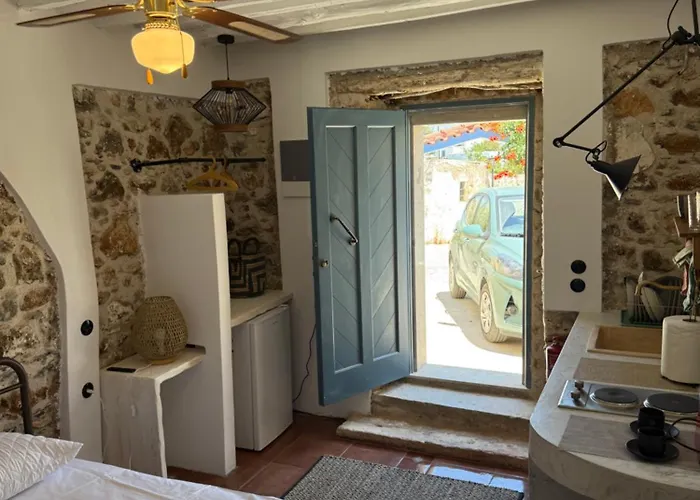 Monolithos House Lagoudi Zia