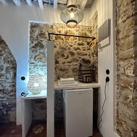 Monolithos House * Lagoudi Zia