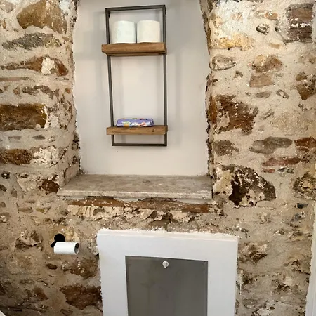 Monolithos House * Lagoudi Zia