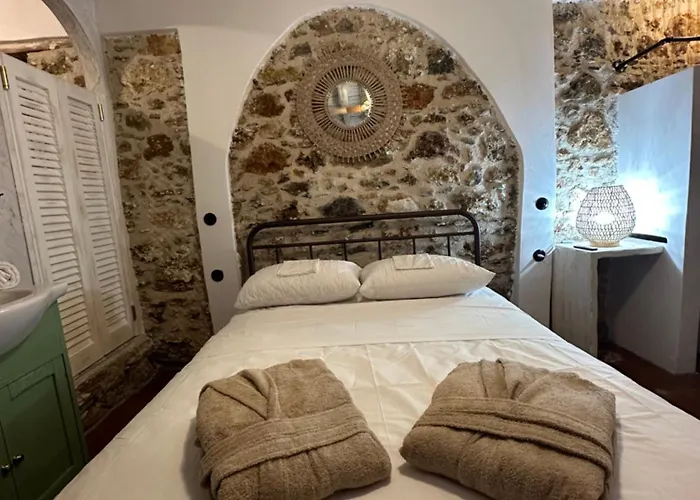 펜션 Monolithos House