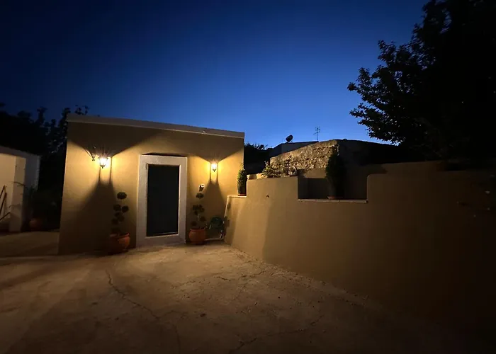 Monolithos House *